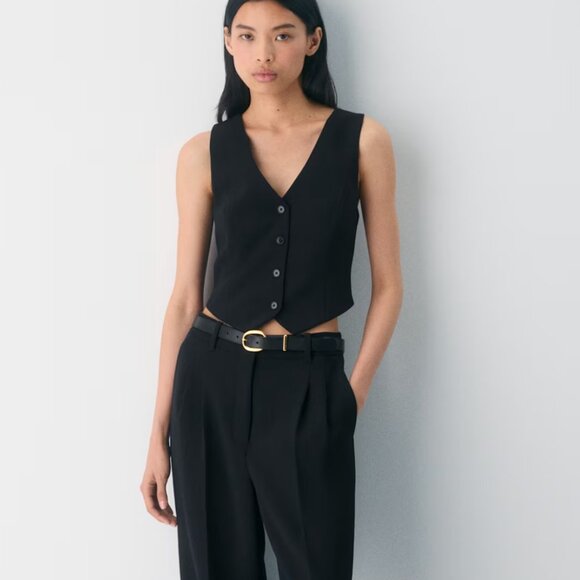 Aritzia Wilfred Pacino Vest Crepette - Black